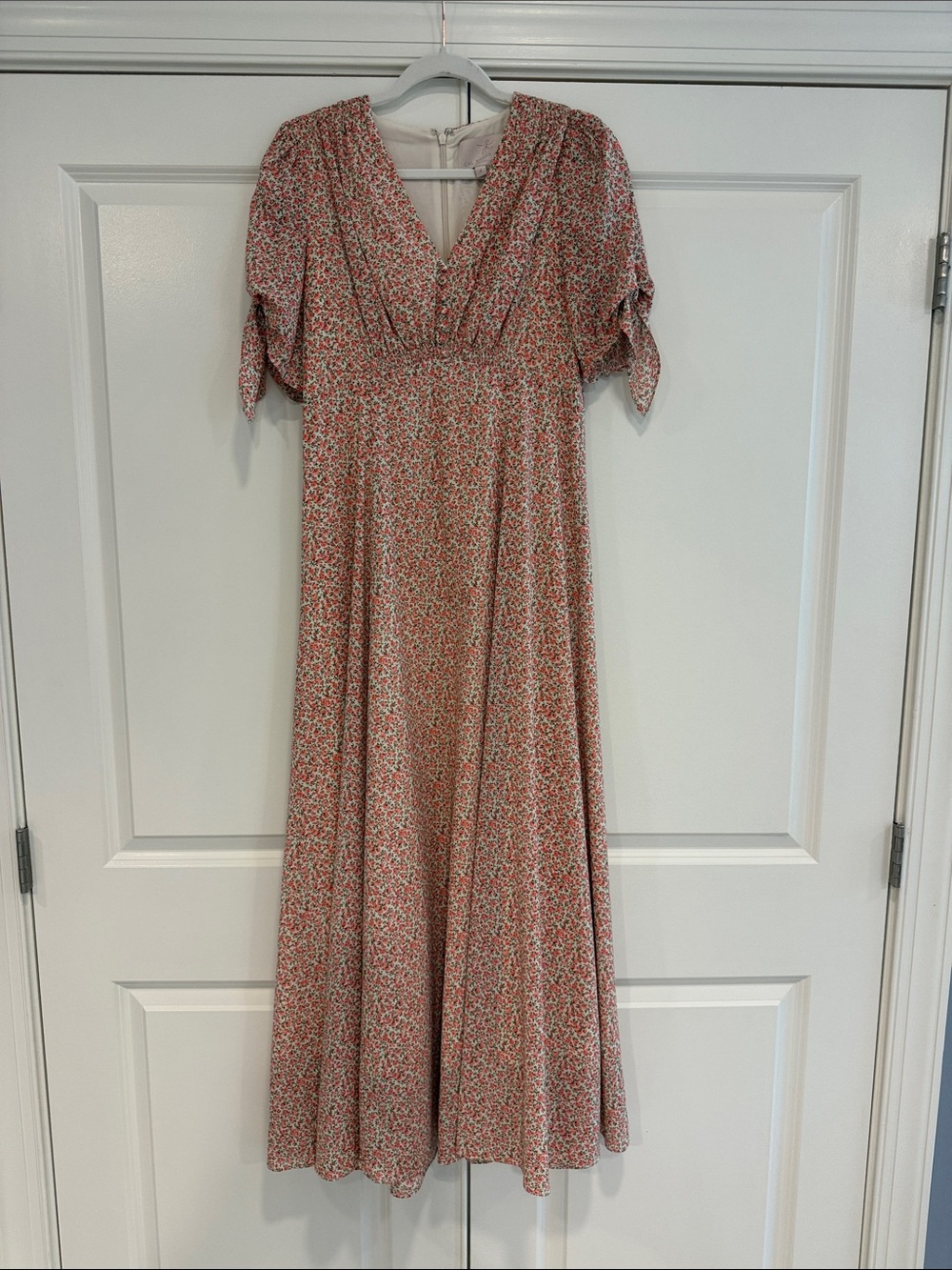 Gal Meets Glam Pink Floral Maxi Dress with V-Neck